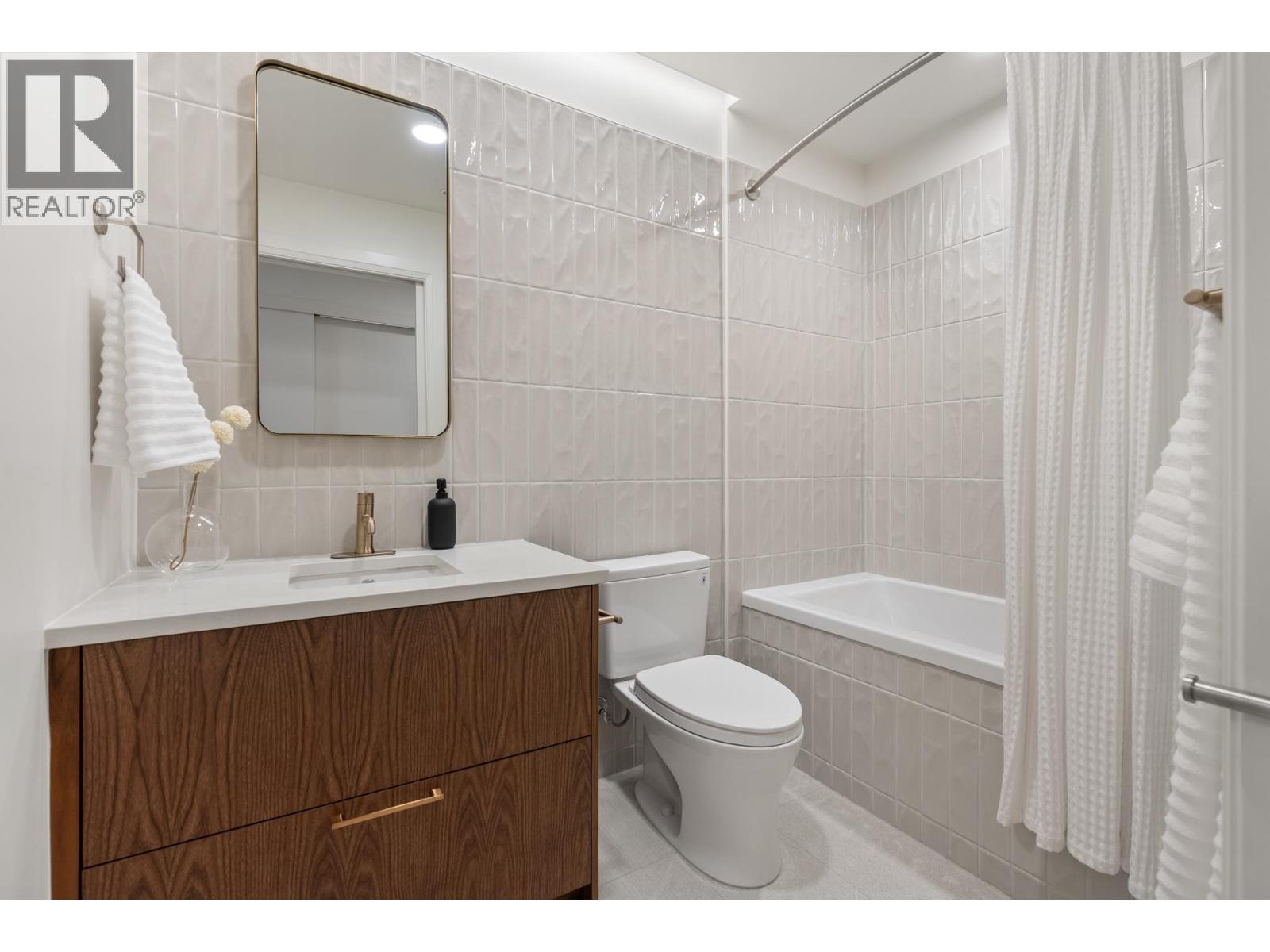106 2550 Garden Drive Property Photo 18