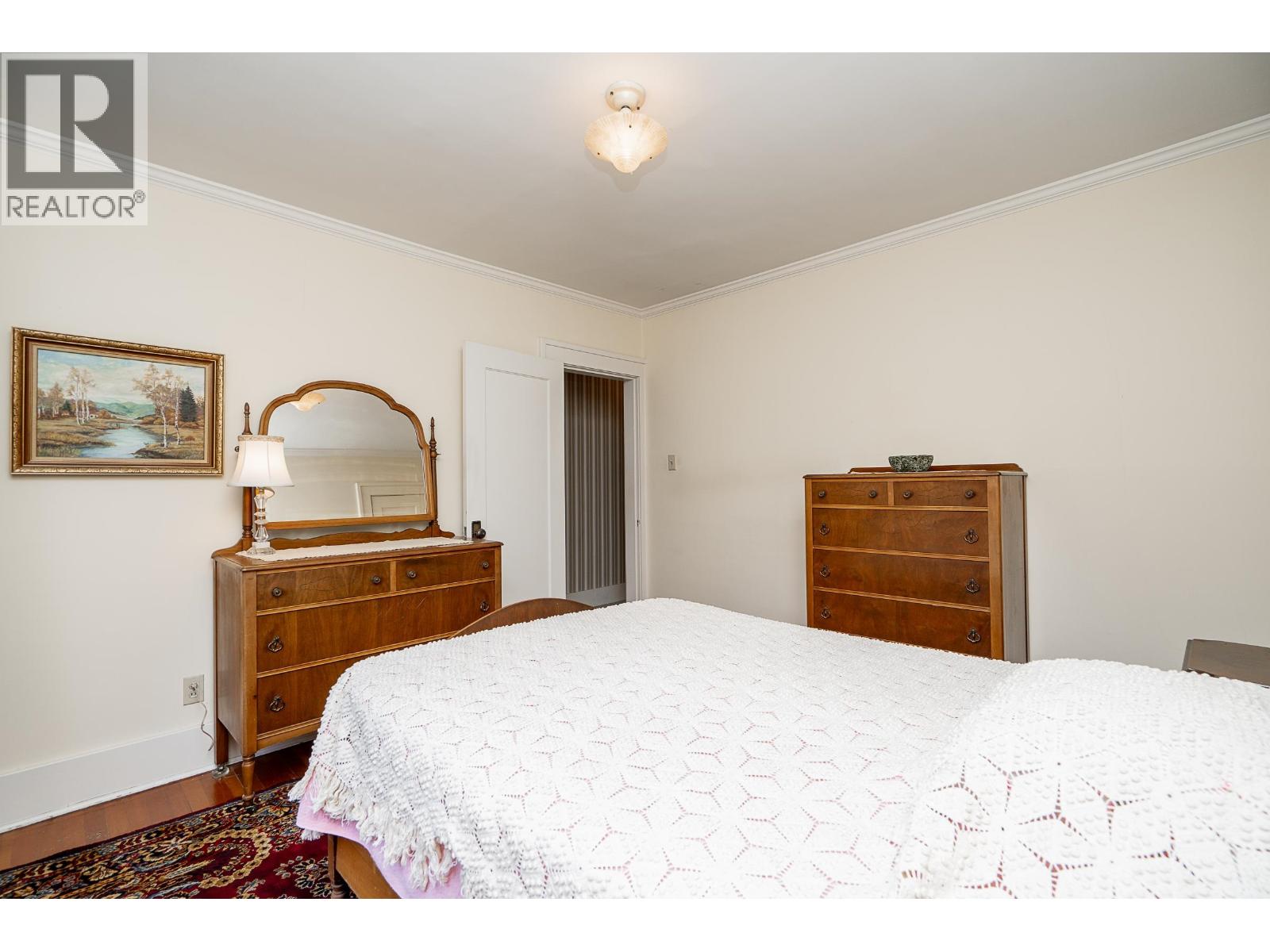 1969 W 43rd Avenue Property Photo 11