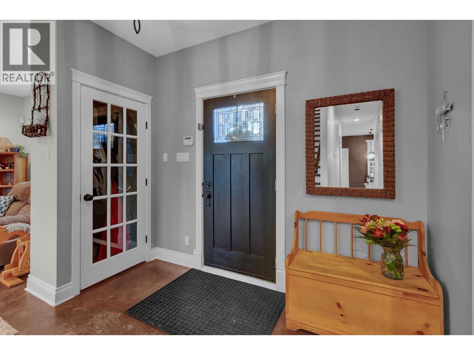 5226 Cranbrook Hill Road Property Photo 2