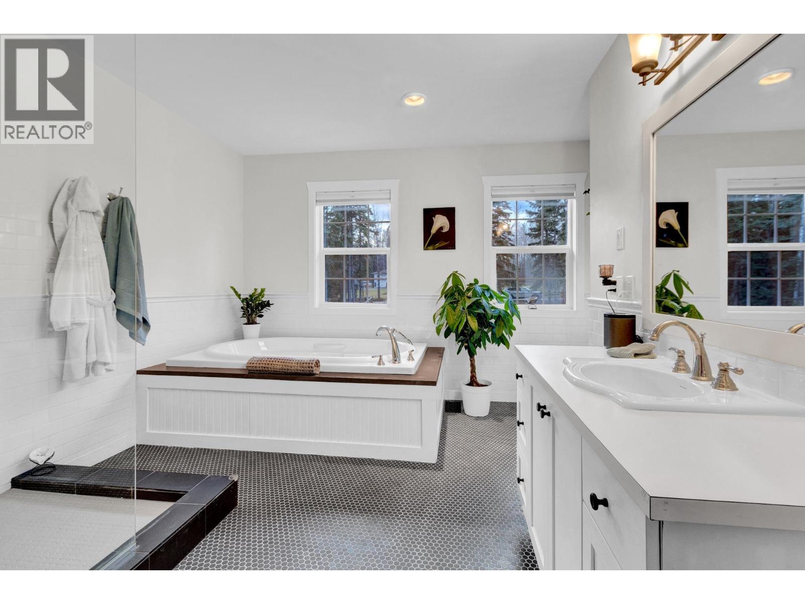 5226 Cranbrook Hill Road Property Photo 17
