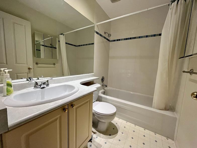 14852 57b Avenue Property Photo 14