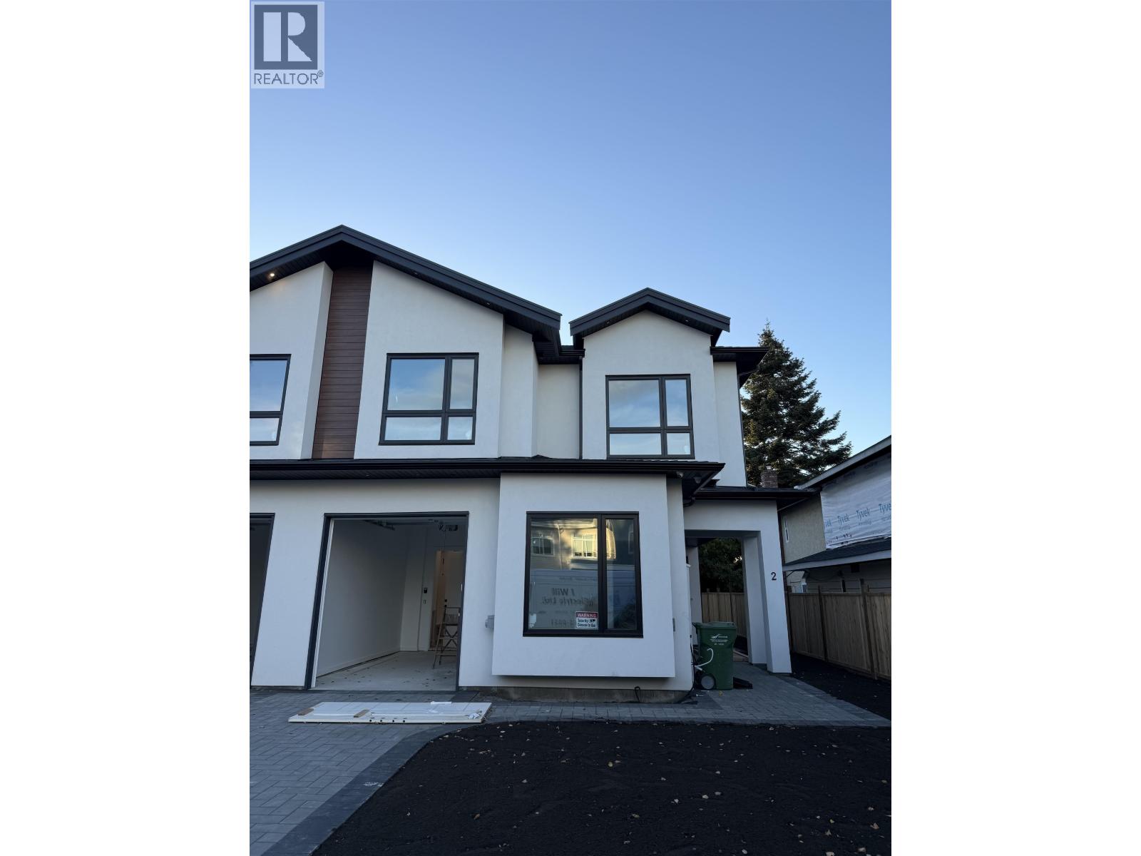2 10111 Gower Street Property Photo 1