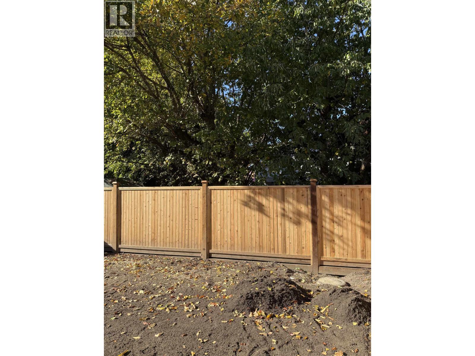 2 10111 Gower Street Property Photo 4