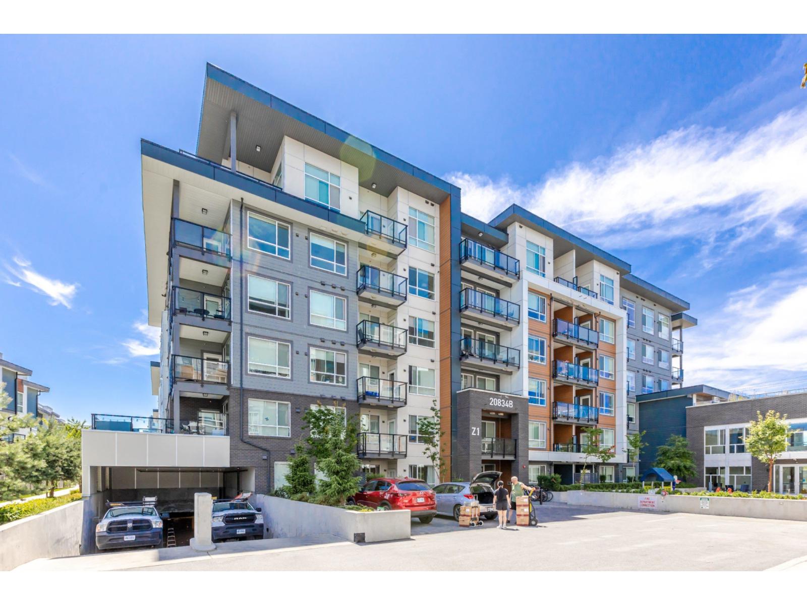 B611 20834 80 AVENUE Property Photo 1