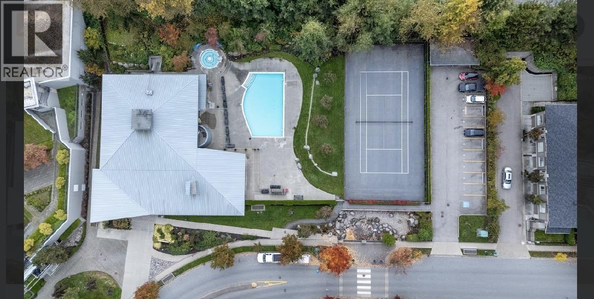 103 700 Klahanie Drive Property Photo 33