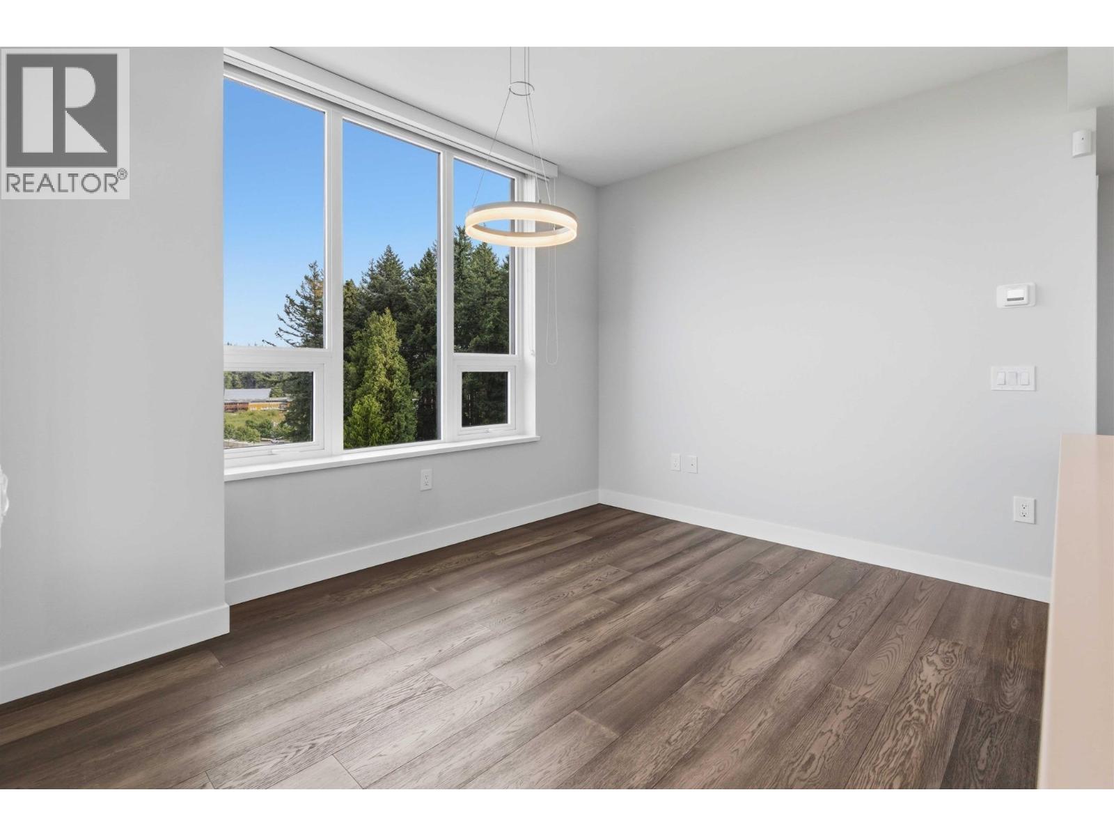 1002 5410 Shortcut Road Property Photo 10