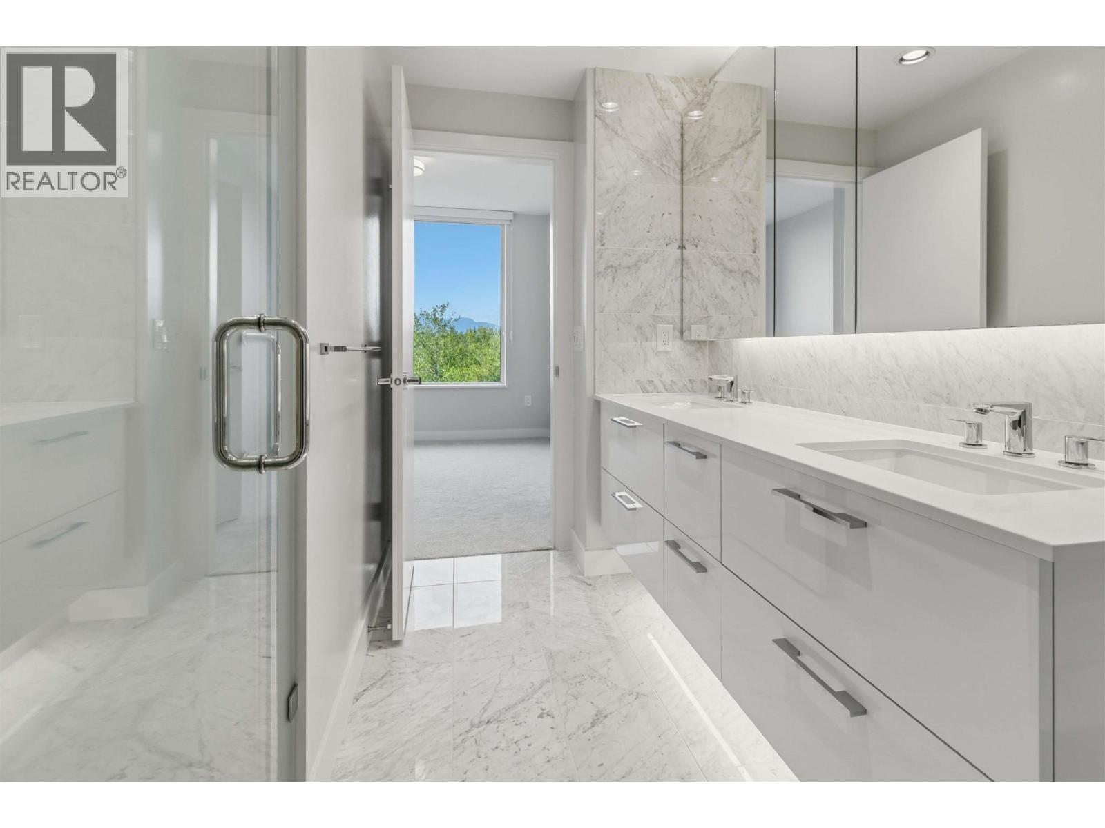1002 5410 Shortcut Road Property Photo 18