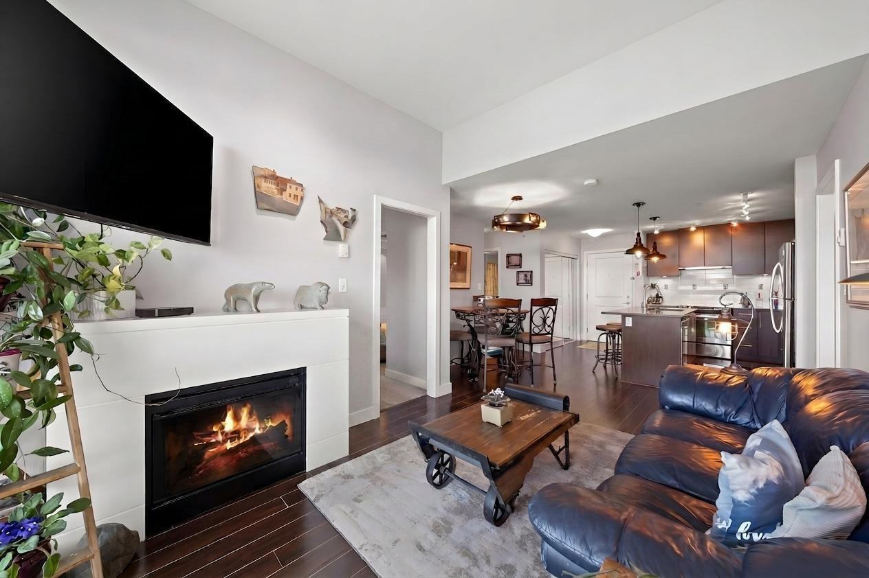 439 15850 26 Avenue Property Photo 5