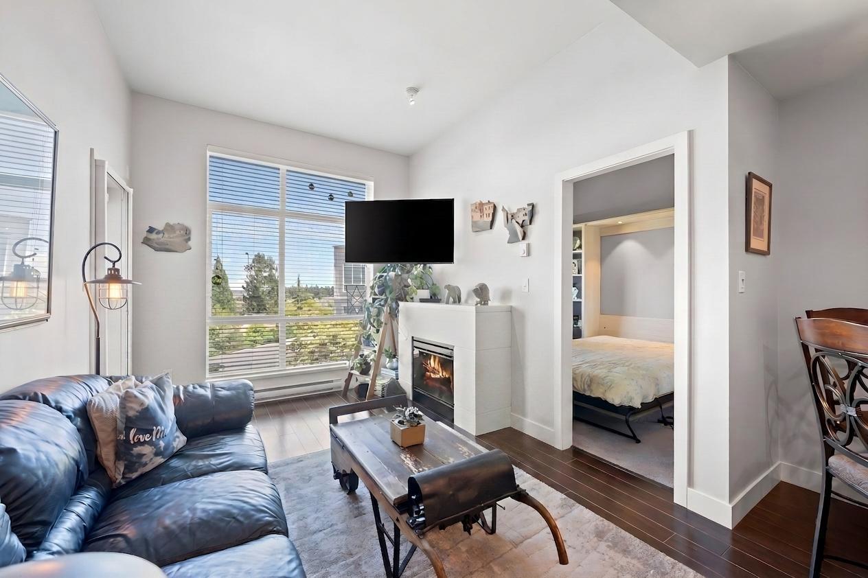 439 15850 26 Avenue Property Photo 8