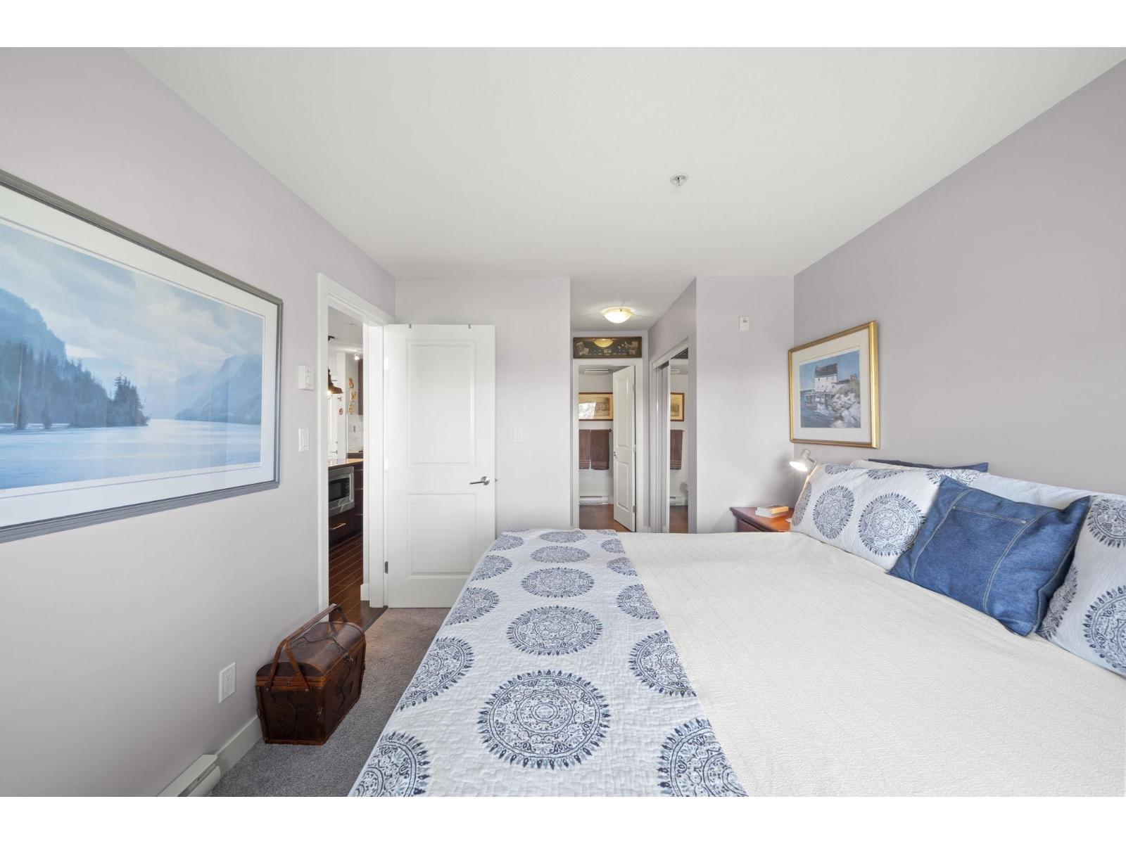 439 15850 26 Avenue Property Photo 11