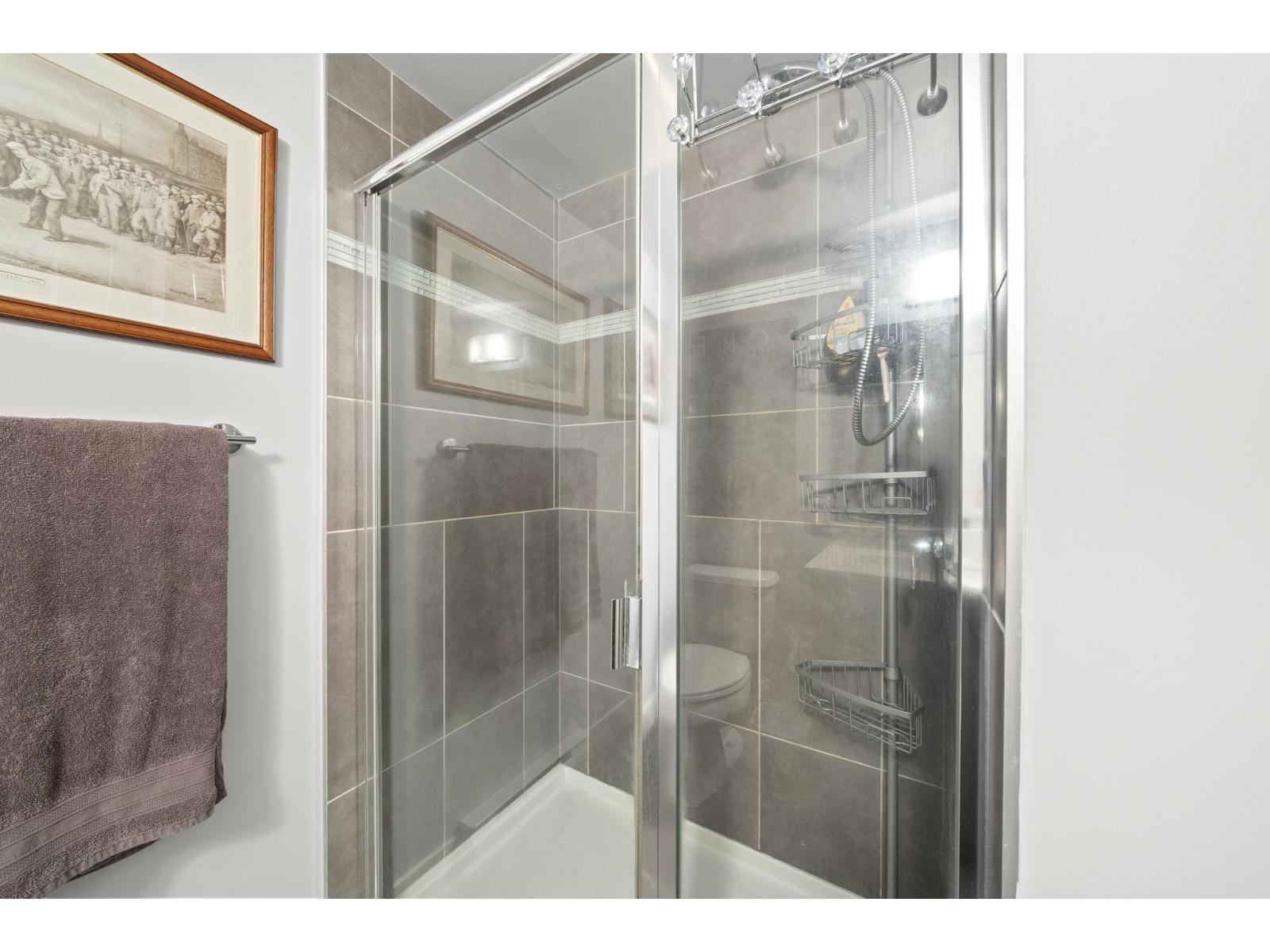 439 15850 26 Avenue Property Photo 13