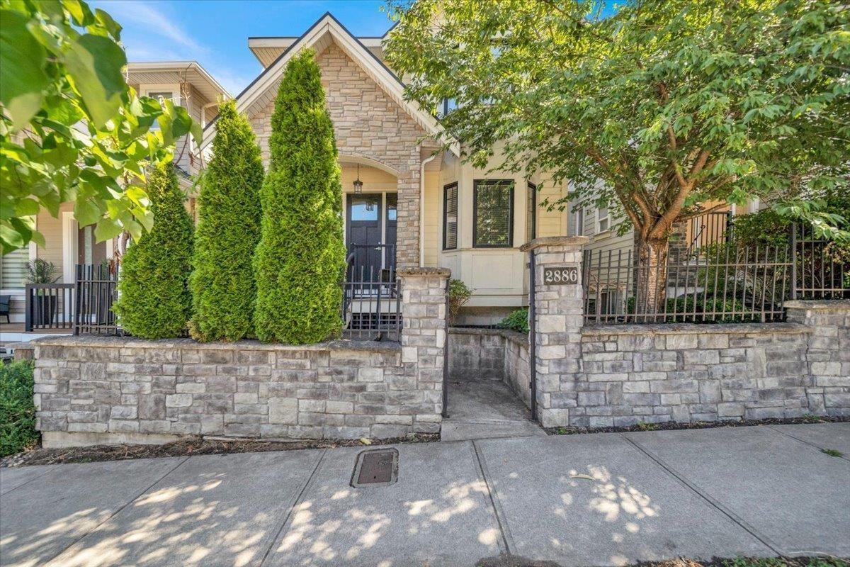 2886 160 STREET Property Photo 1
