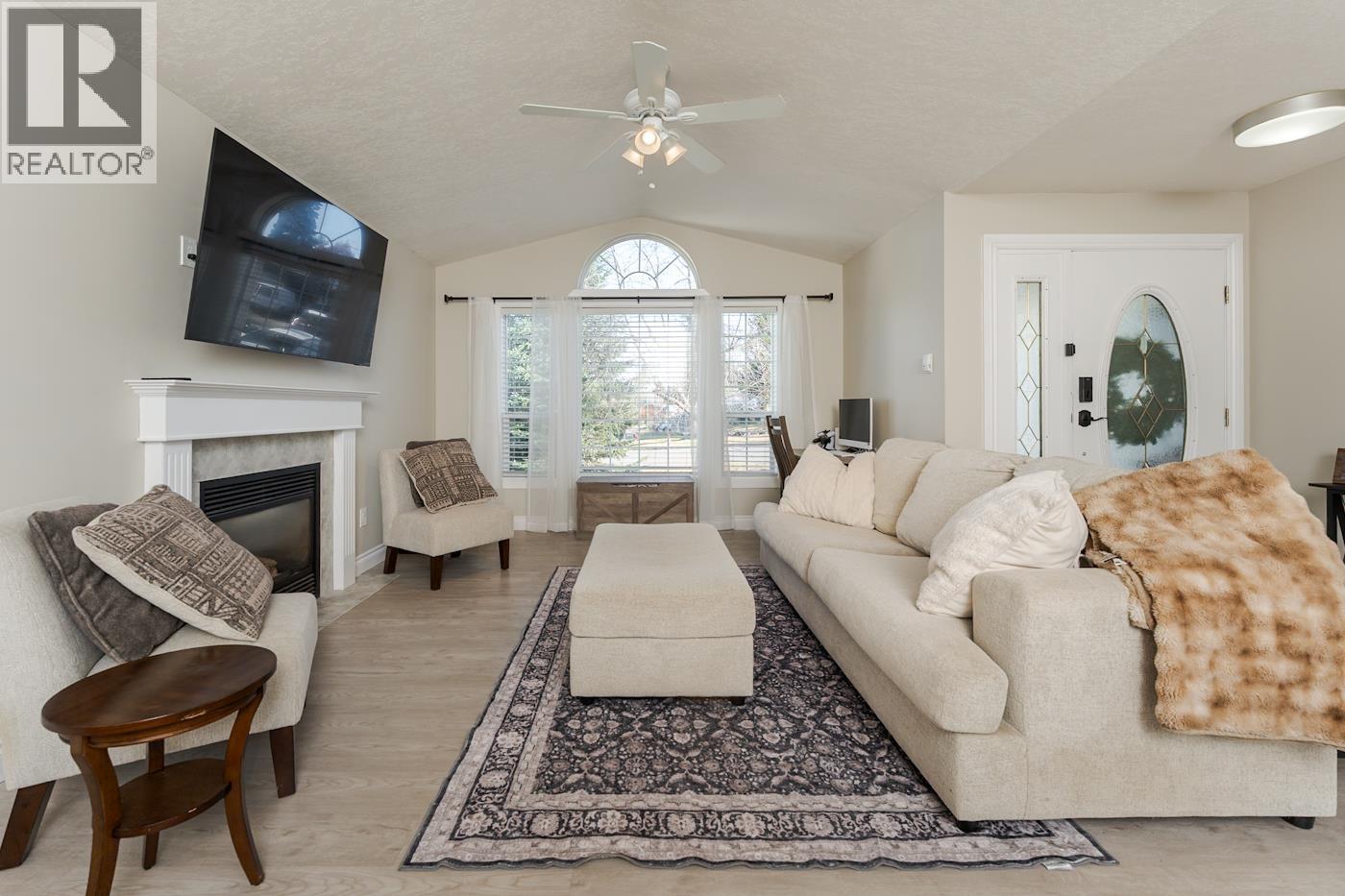6459 Burkitt Road Property Photo 5