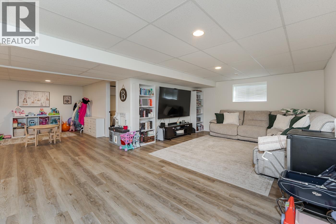 6459 Burkitt Road Property Photo 27