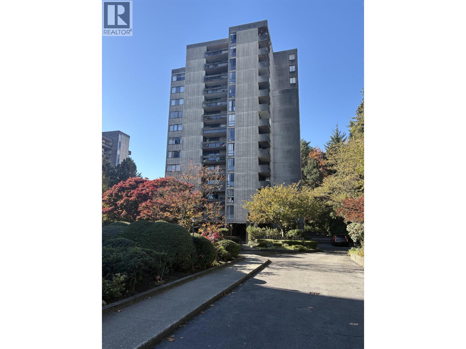 1505 6689 WILLINGDON AVENUE Property Photo 1