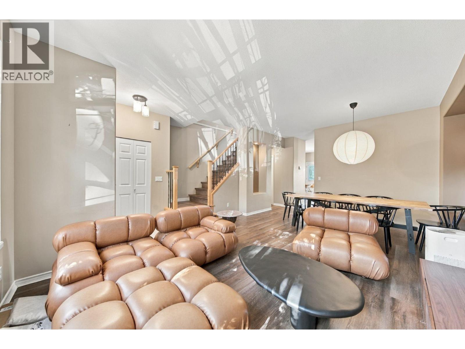 24115 102a Avenue Property Photo 5