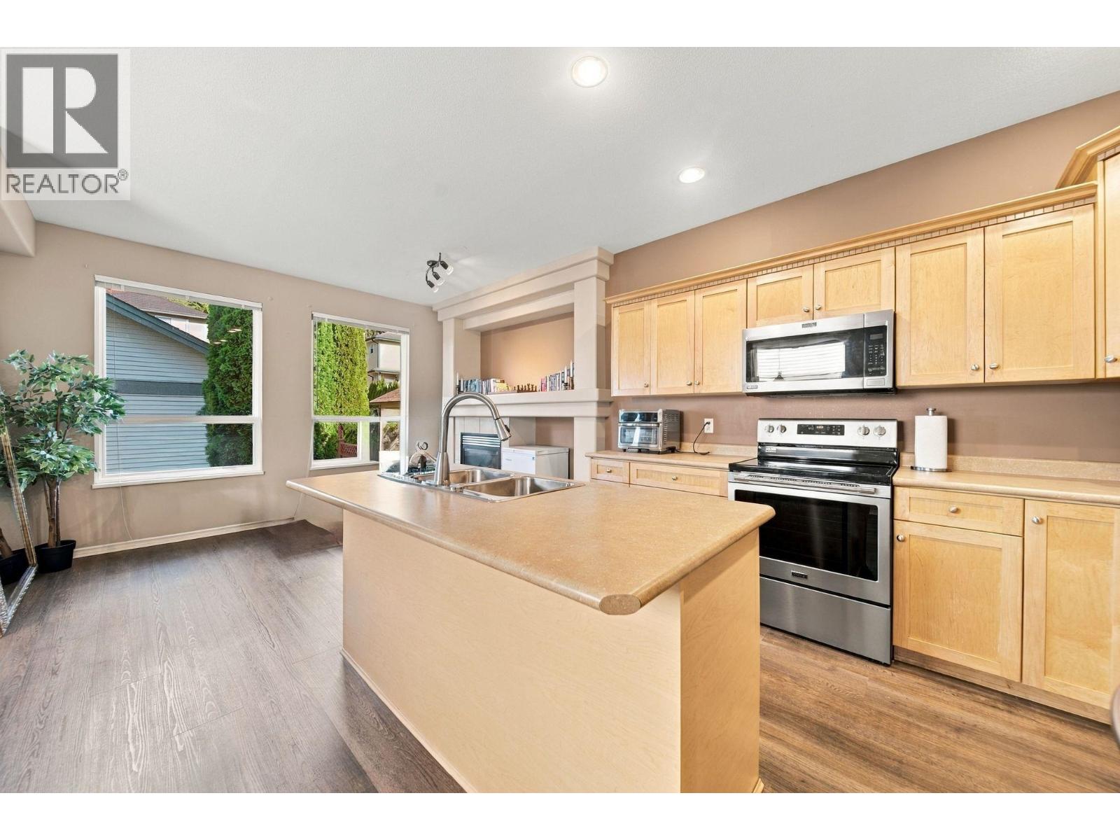 24115 102a Avenue Property Photo 9