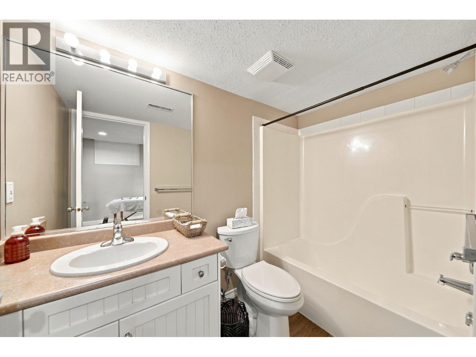 24115 102a Avenue Property Photo 28