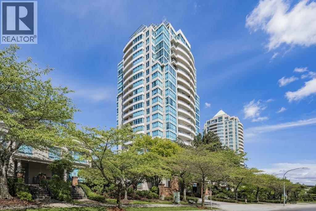 1703 6611 Southoaks Crescent Property Photo 1