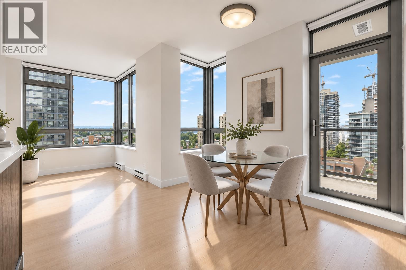 1601 1308 Hornby Street Property Photo 3