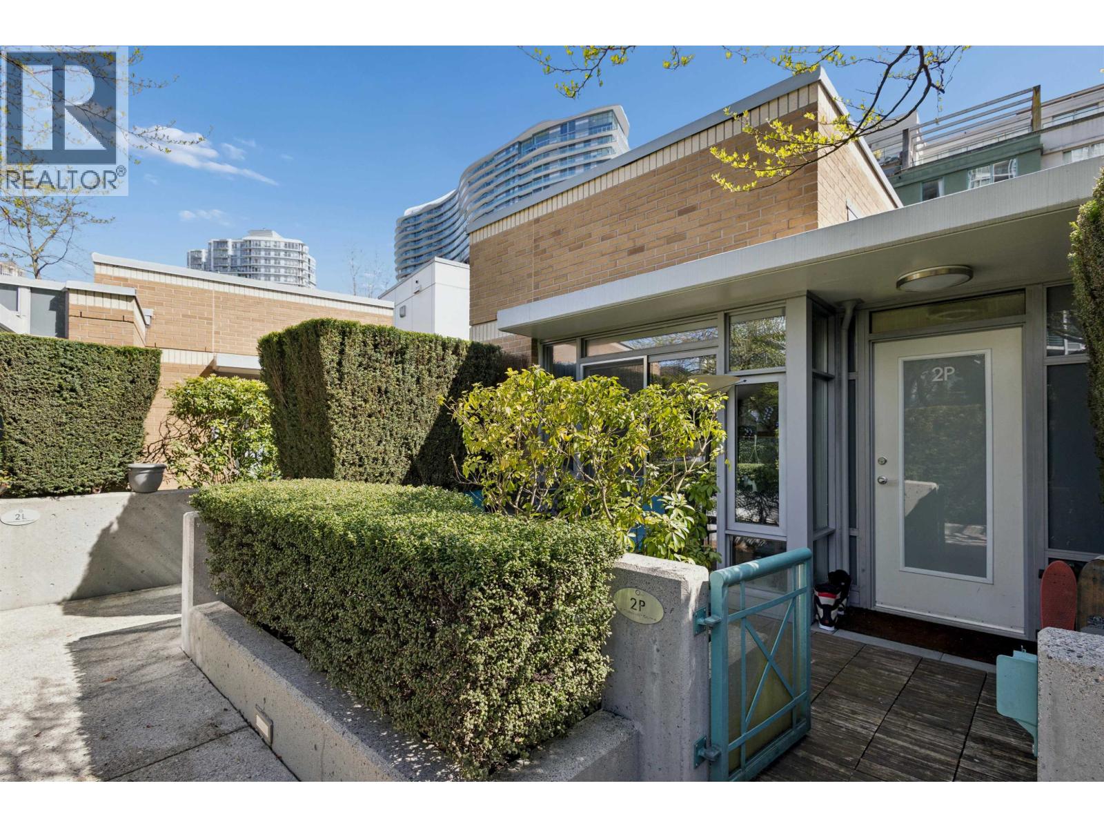 2p 1033 Marinaside Crescent Property Photo 1