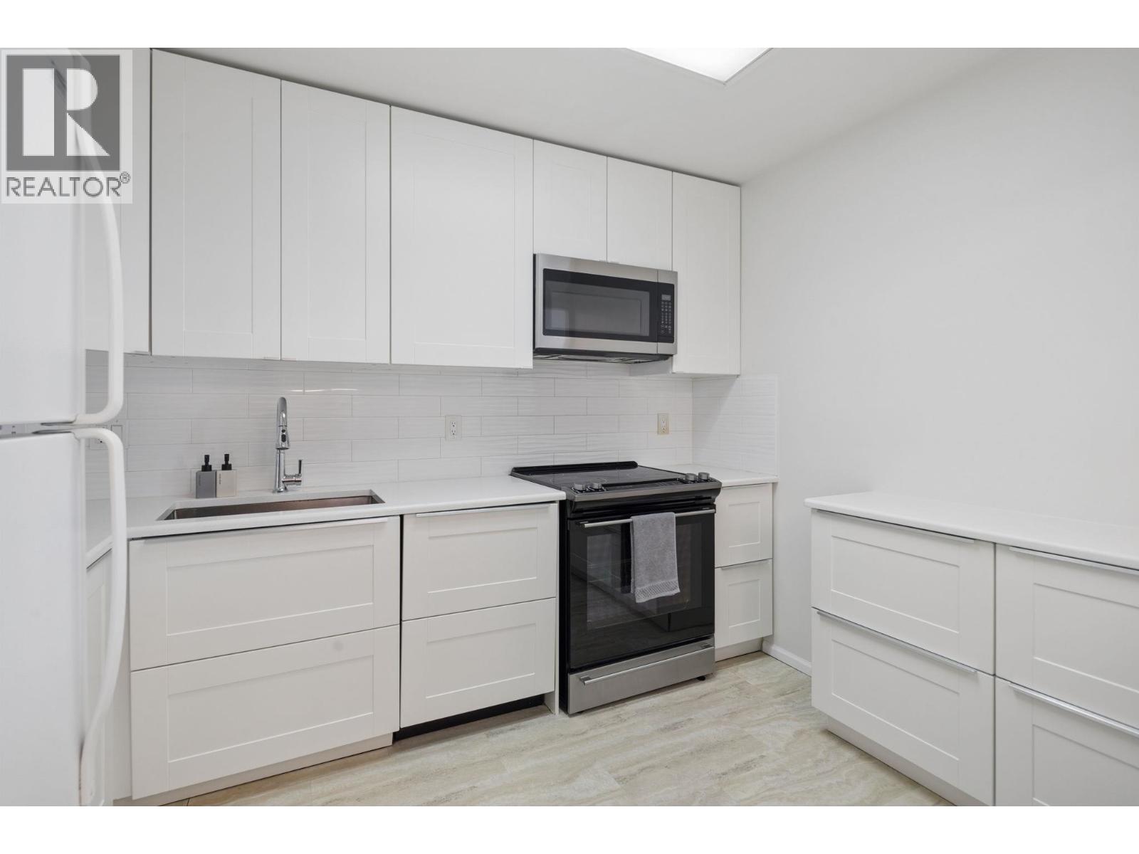 1705 6240 Mckay Avenue Property Photo 12
