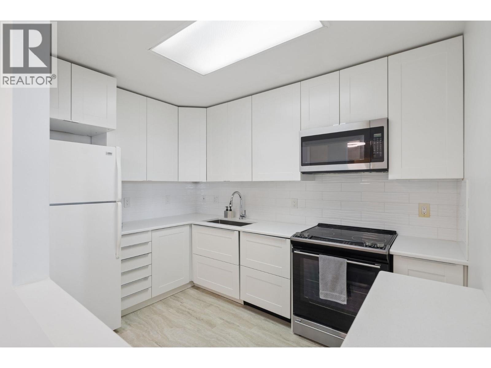 1705 6240 Mckay Avenue Property Photo 14