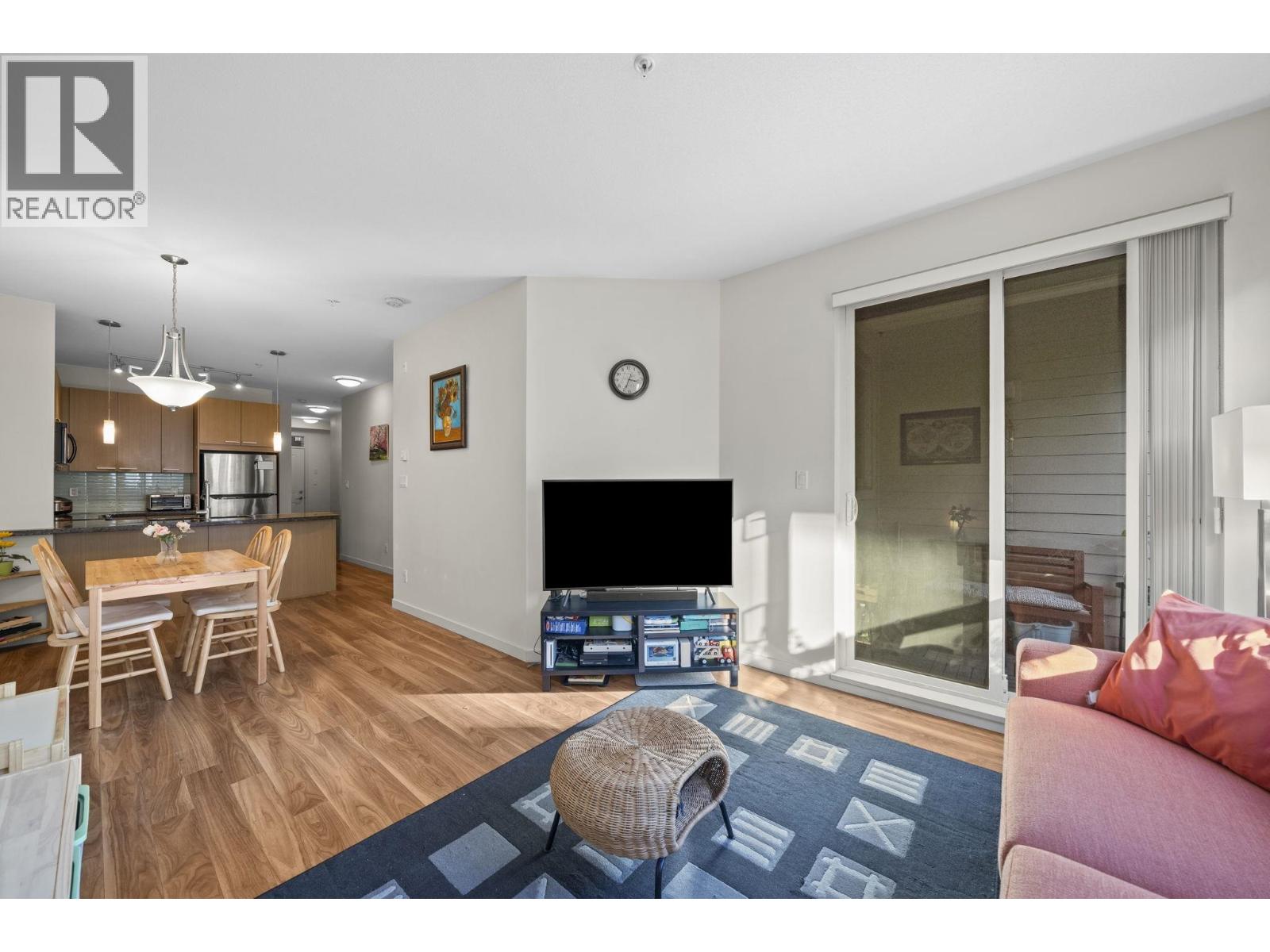 205 5388 Grimmer Street Property Photo 13