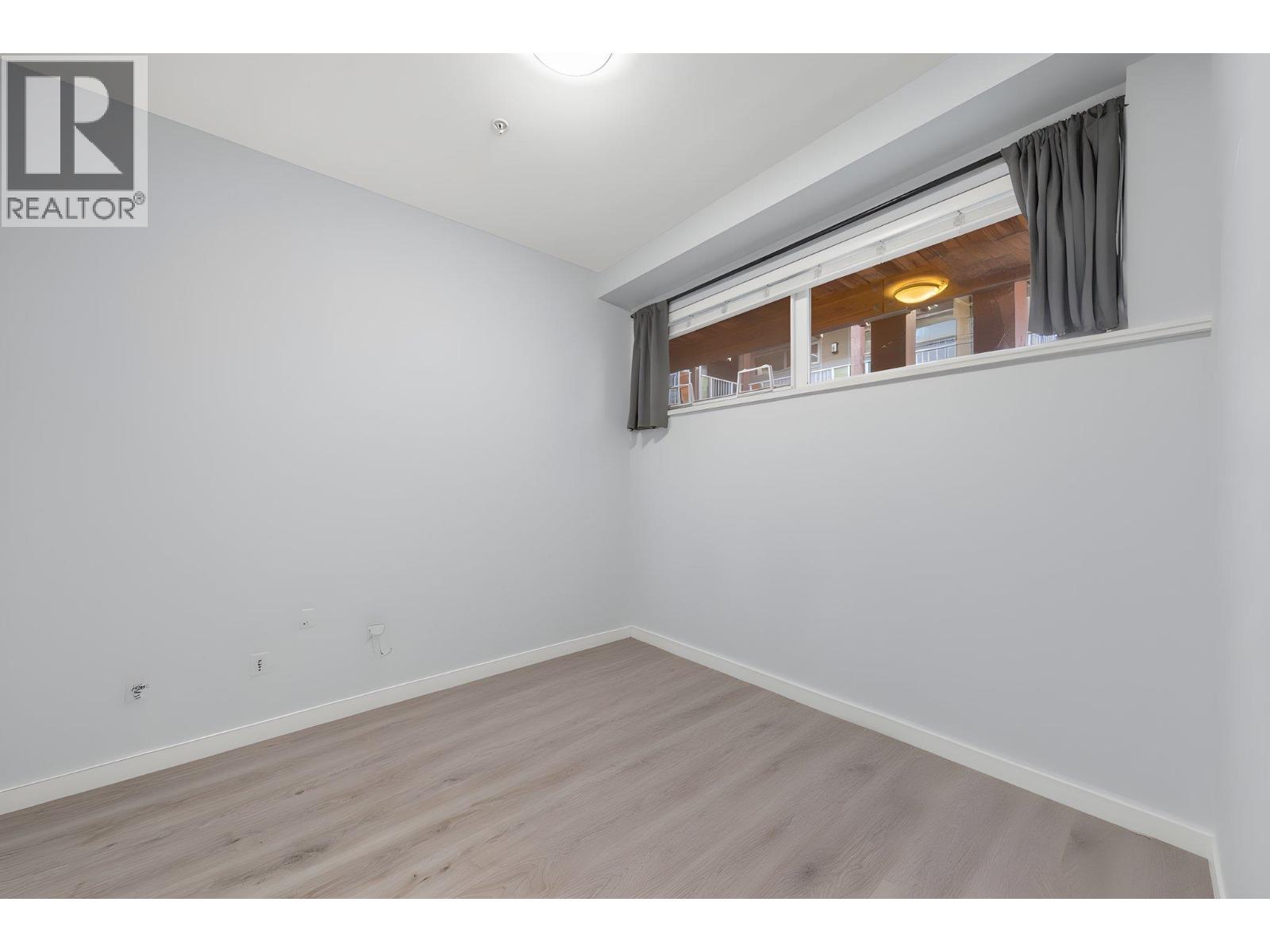 205 5388 Grimmer Street Property Photo 21