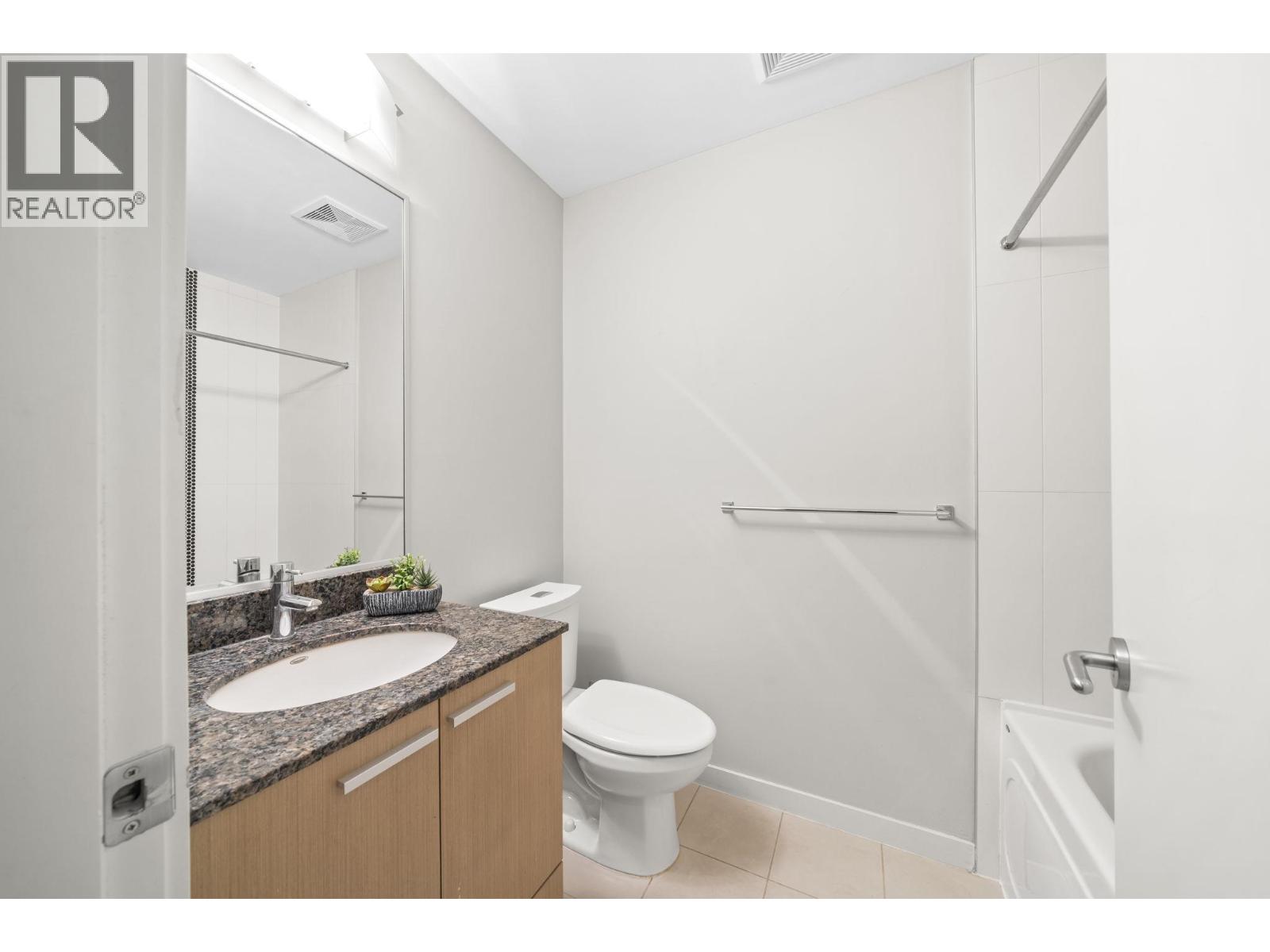205 5388 Grimmer Street Property Photo 23