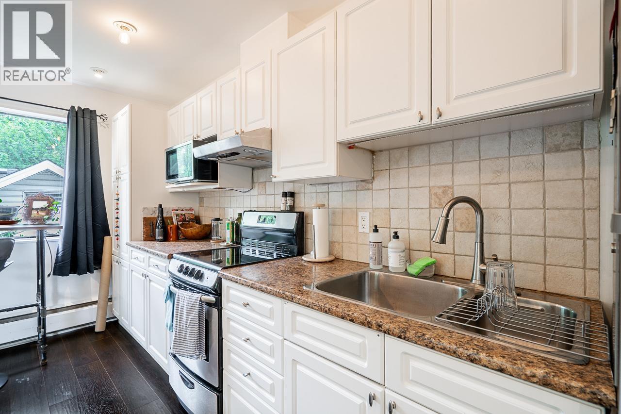 302 138 Templeton Drive Property Photo 16