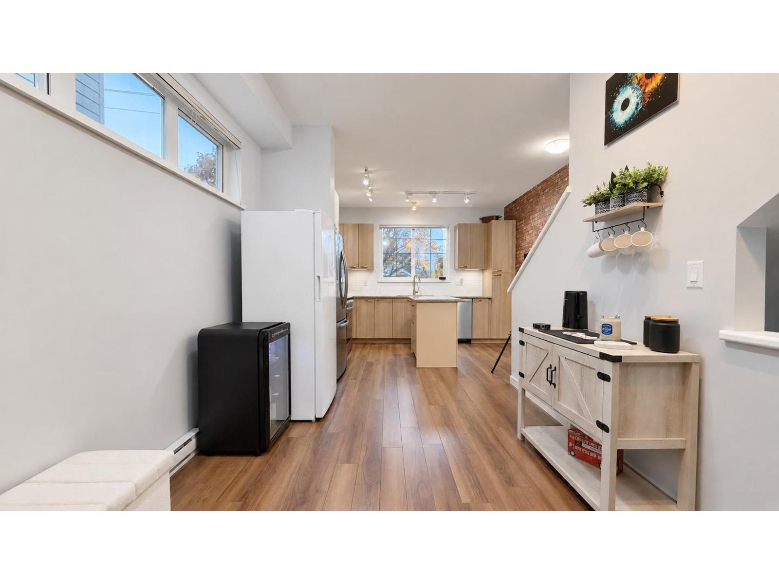 114 14833 61 Avenue Property Photo 6