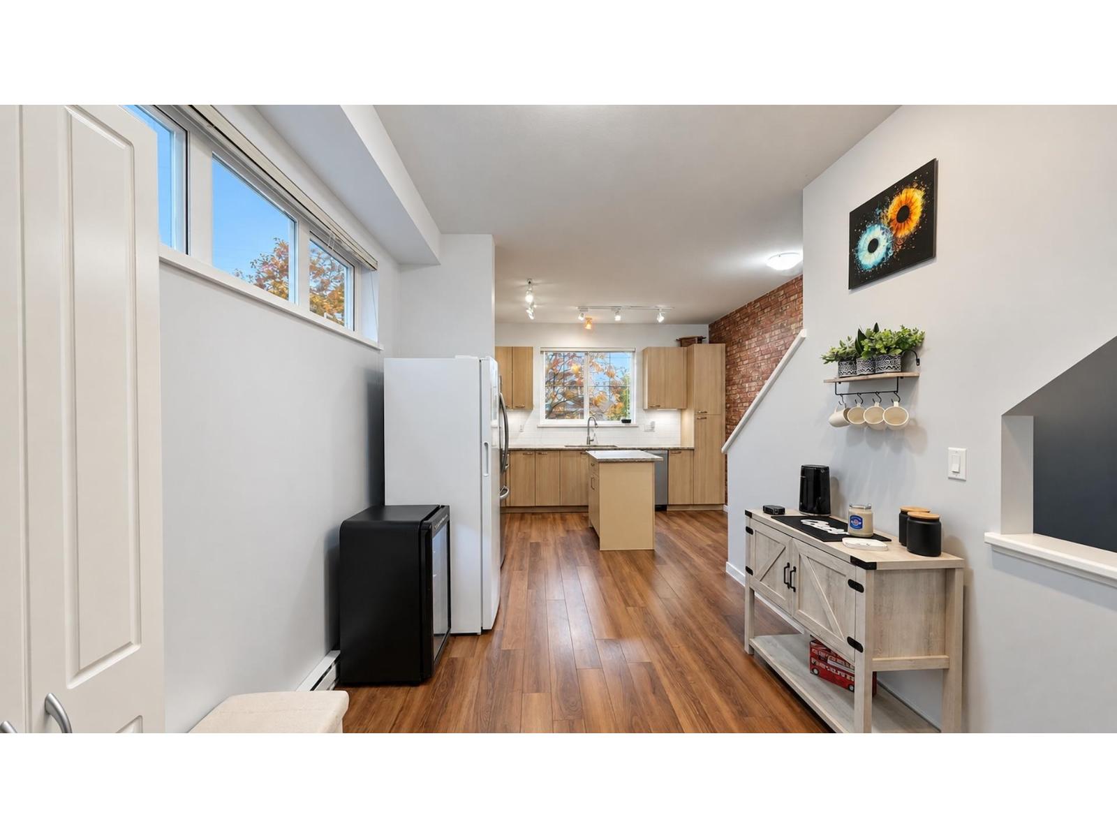 114 14833 61 Avenue Property Photo 7