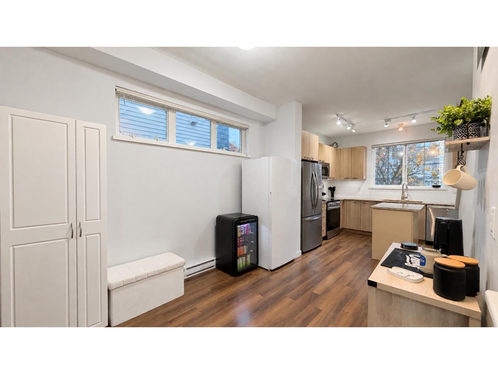 114 14833 61 Avenue Property Photo 8