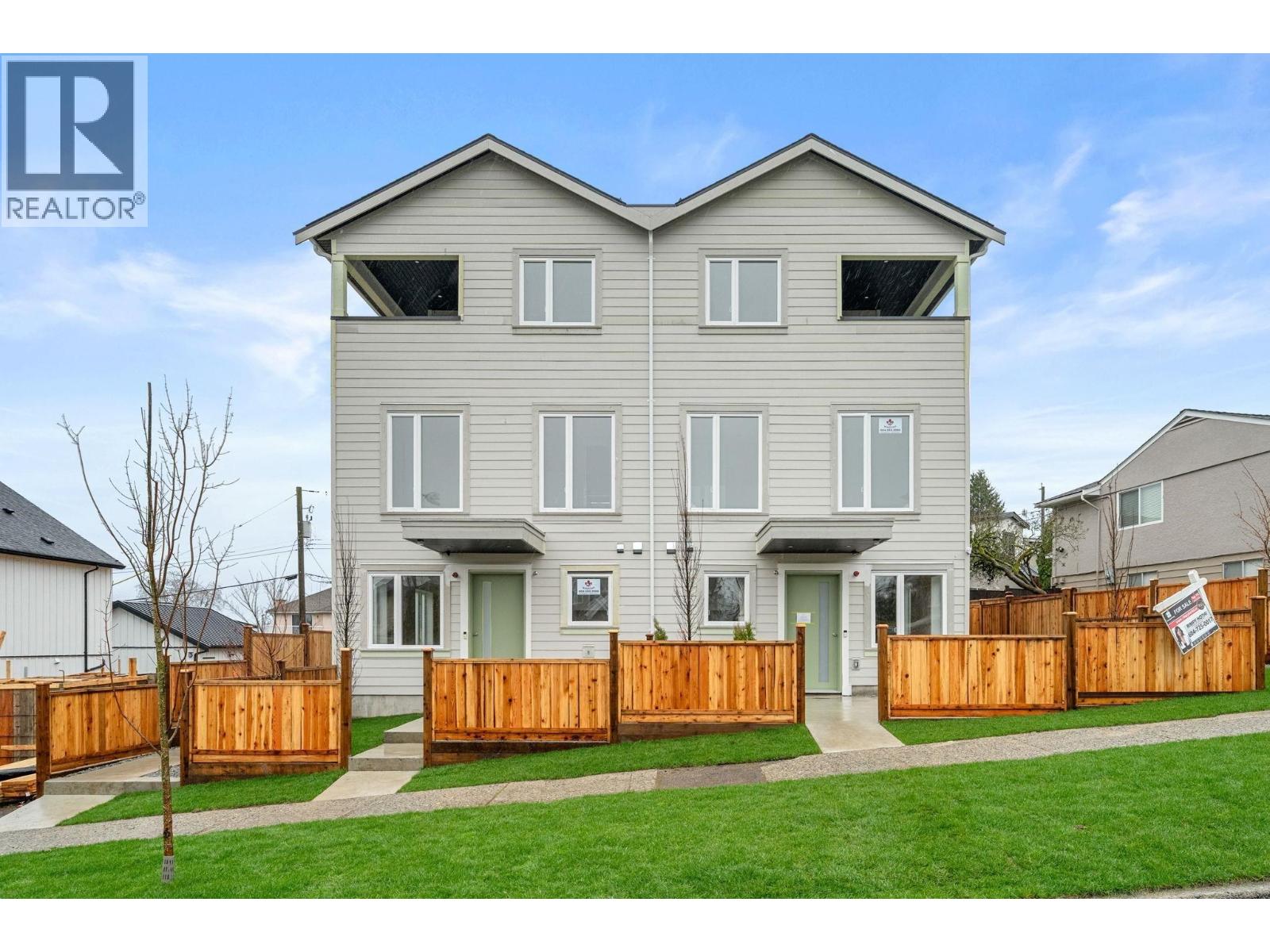 3 3581 Haida Drive Property Photo 1