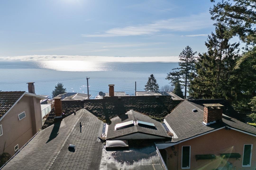 14310 Sunset Drive Property Photo 8