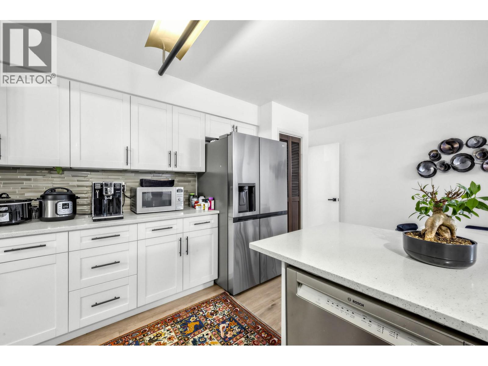 5478 Heathdale Court Property Photo 12