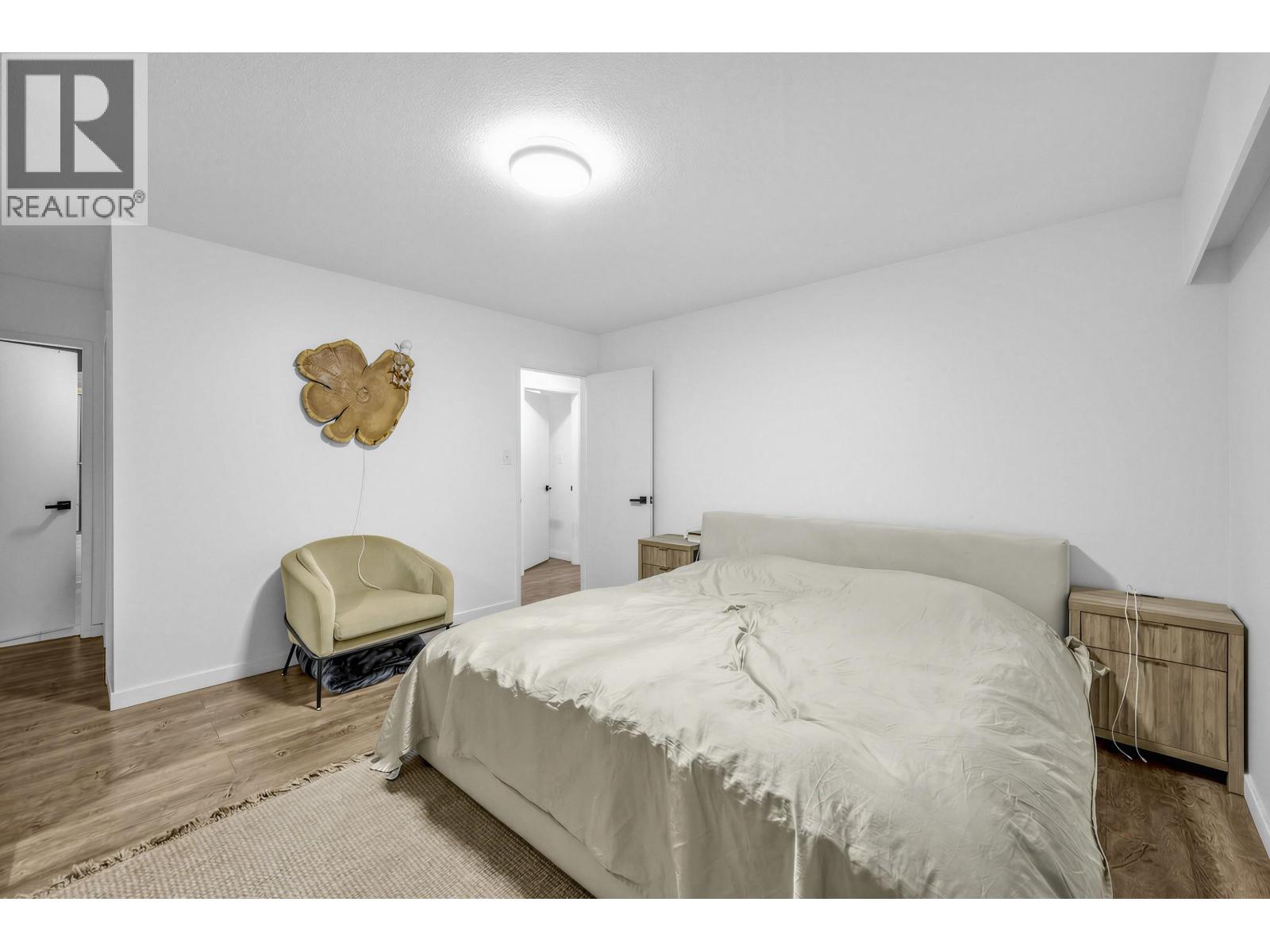 5478 Heathdale Court Property Photo 18