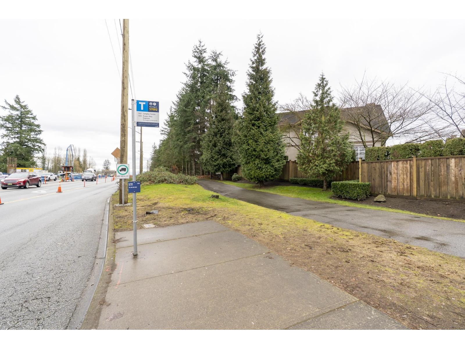5 6588 188 Street Property Photo 10