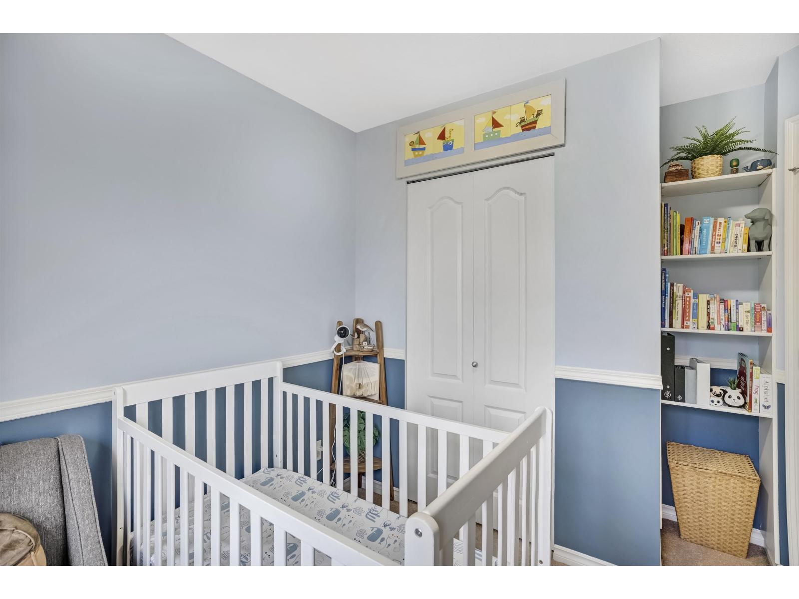 5 6588 188 Street Property Photo 23