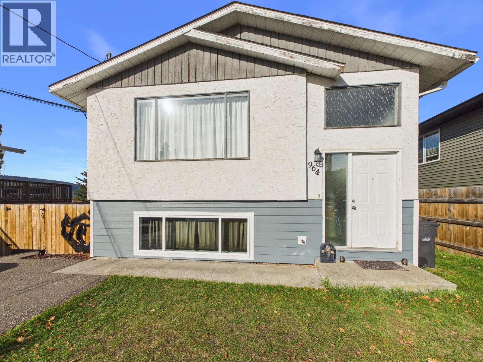 964 Huston Street Property Photo 2