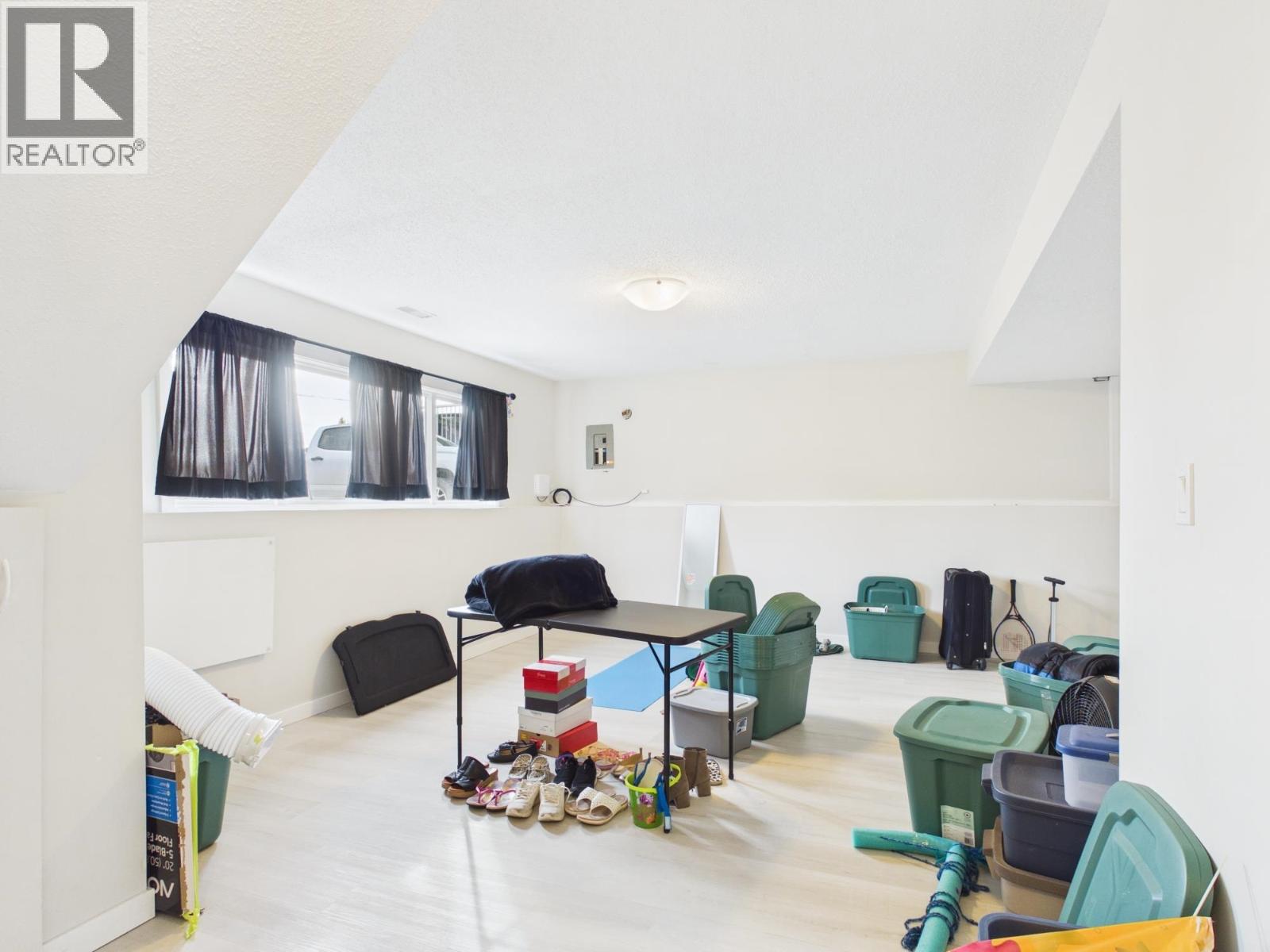 964 Huston Street Property Photo 14