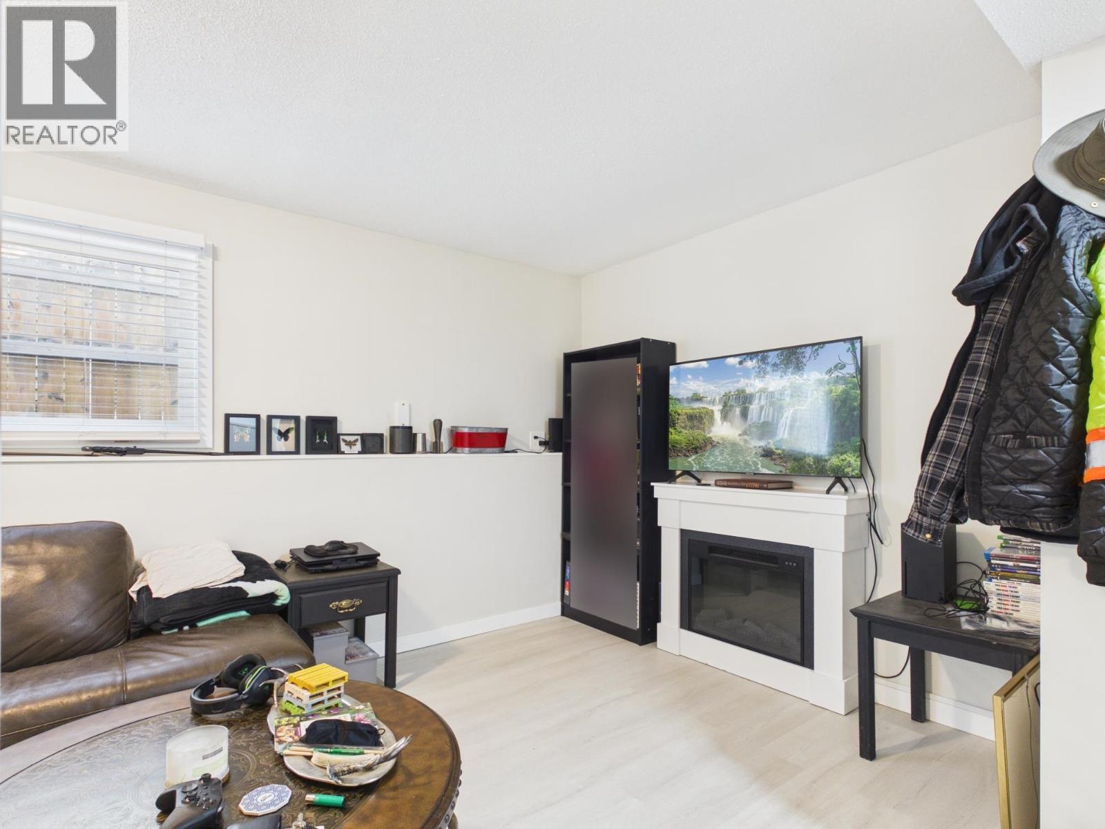 964 Huston Street Property Photo 18