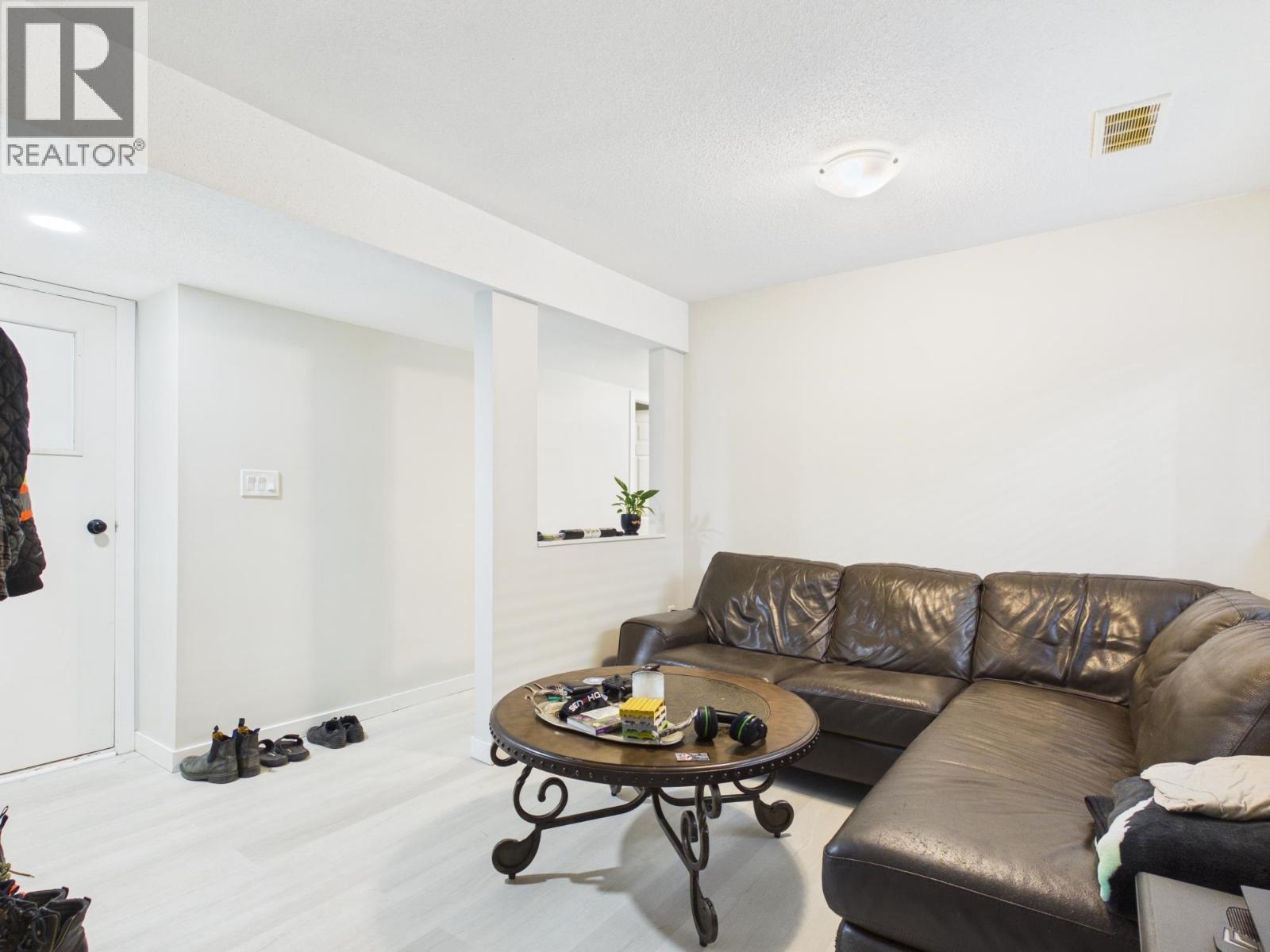 964 Huston Street Property Photo 20