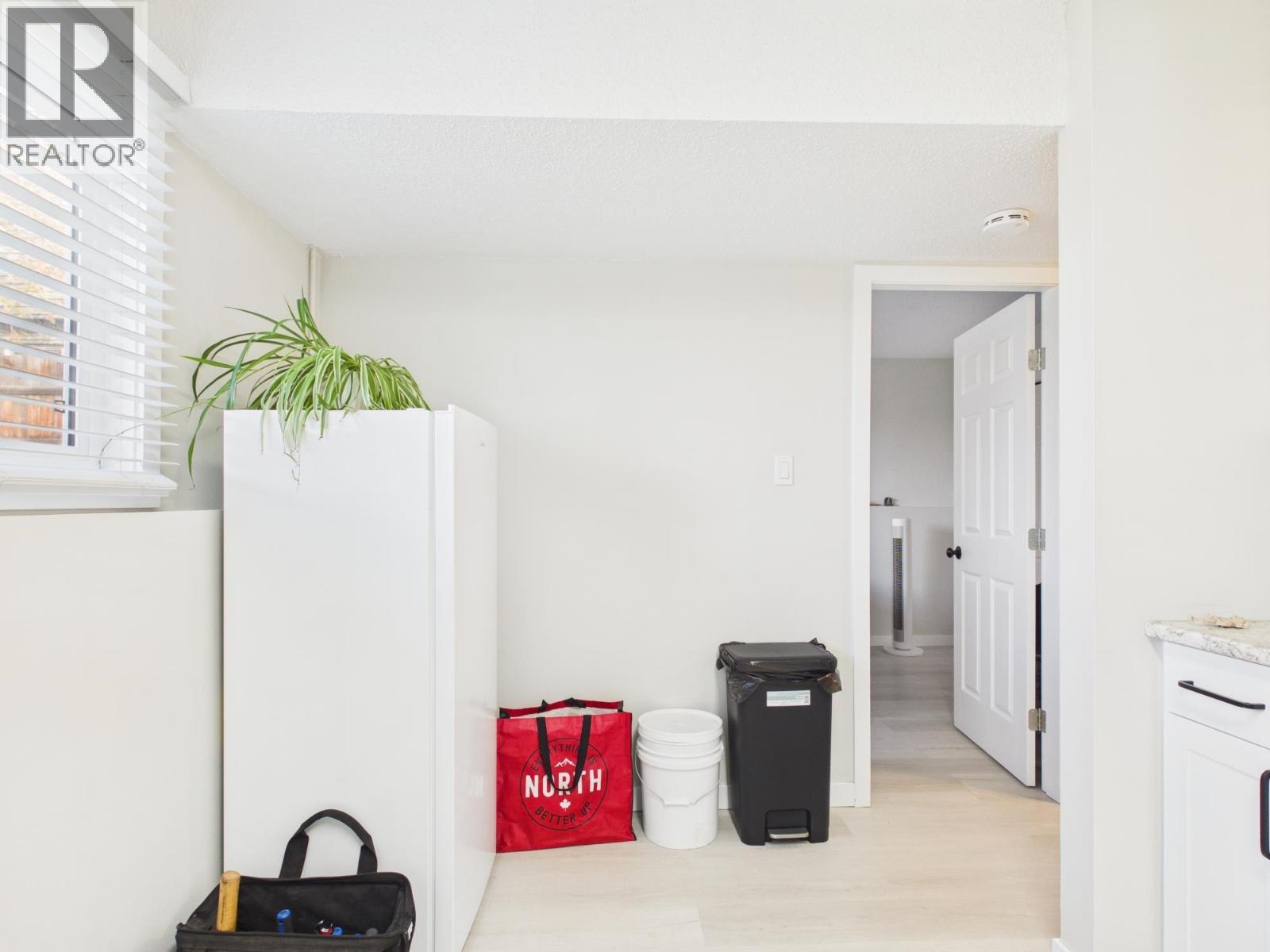 964 Huston Street Property Photo 25