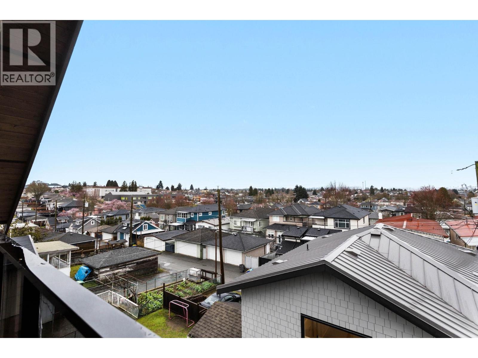 2 3275 Graveley Street Property Photo 21