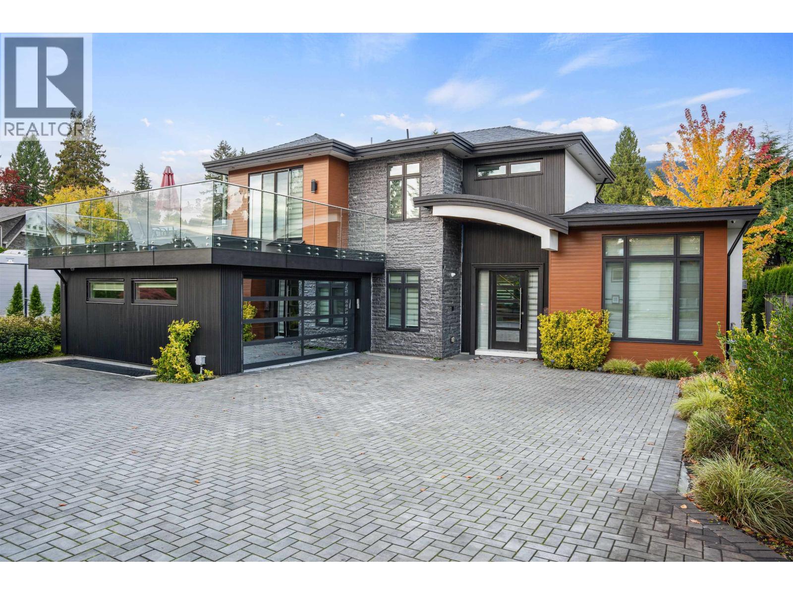 3560 Highland Boulevard Photo de la propriété 1