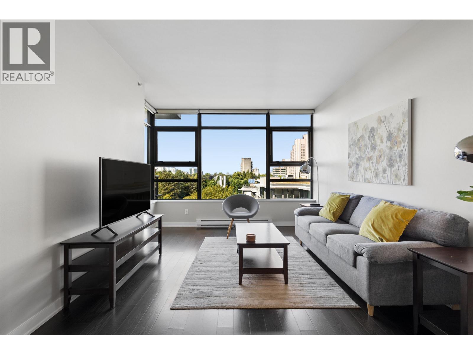 701 2851 HEATHER STREET Property Photo 1