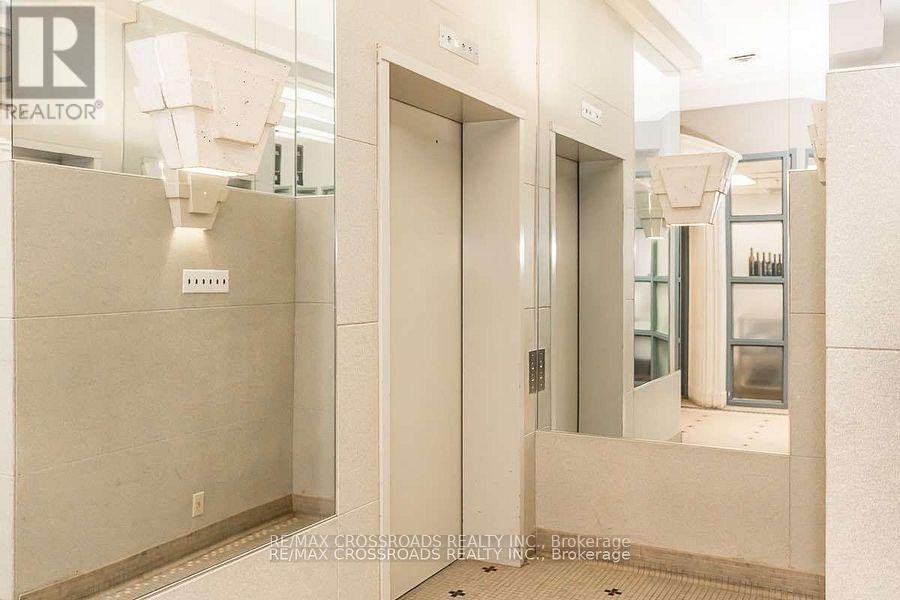Lla - 50 Dunlop Street E Property Photo 3