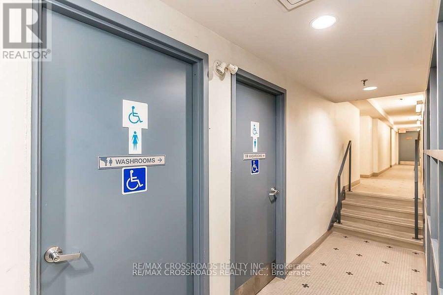 Lla - 50 Dunlop Street E Property Photo 12